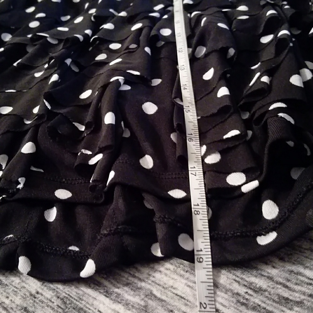 Polkadot ruffled skirtsation - Picture 3 of 8